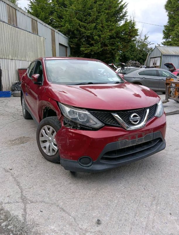 Breaking Nissan Qashqai 2015 1.2 Petrol Manual