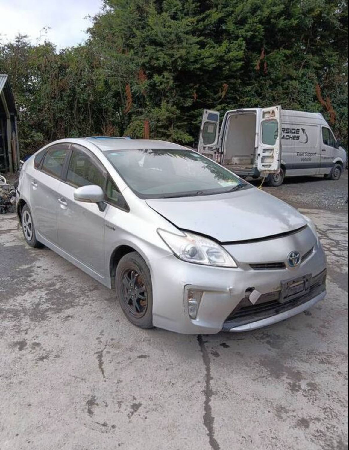Breaking Toyota Prius 2012 Hybrid