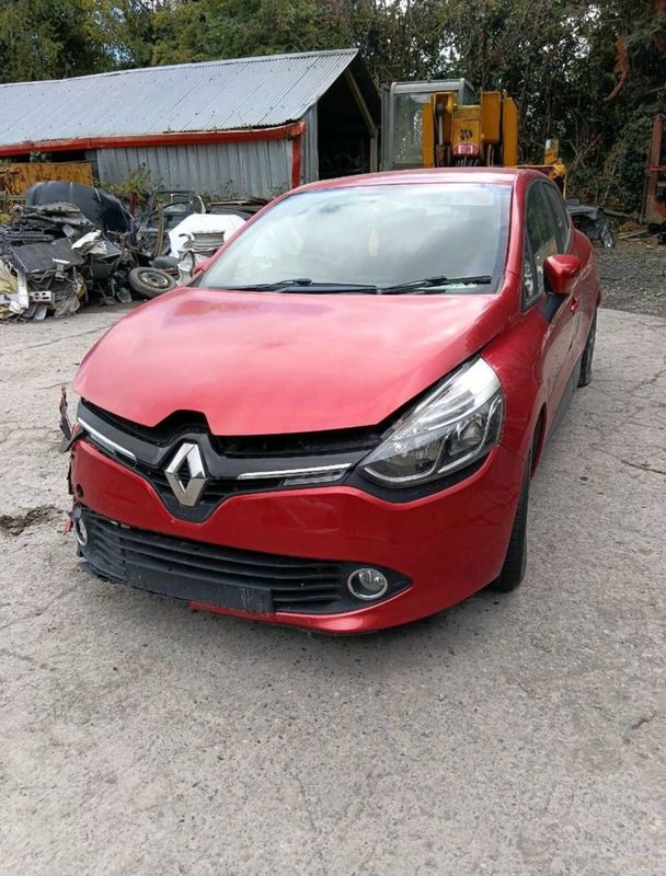 Breaking Renault Clio 2015 1.2 Petrol Manual