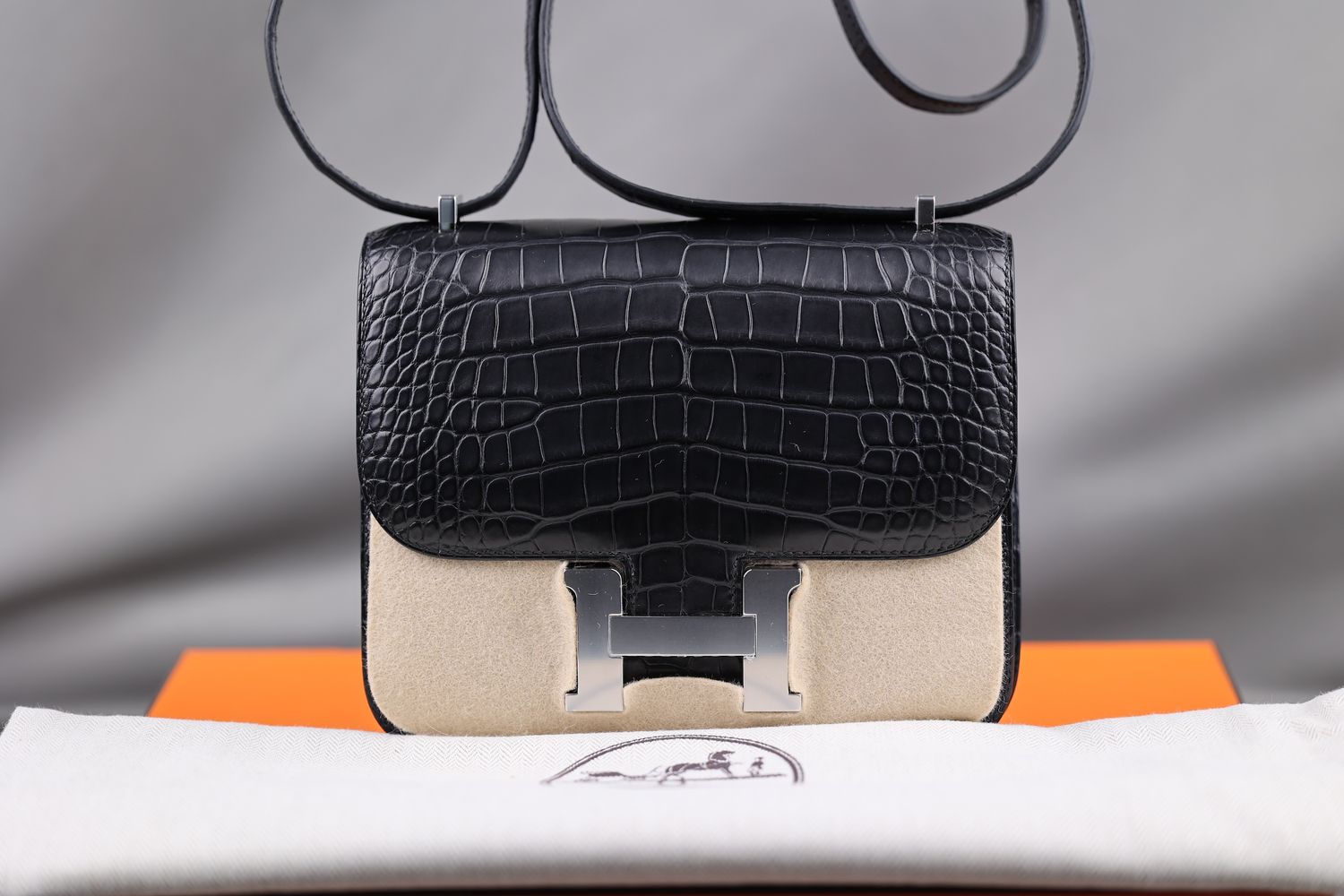 Hermès Constance Mini Black Matt Alligator