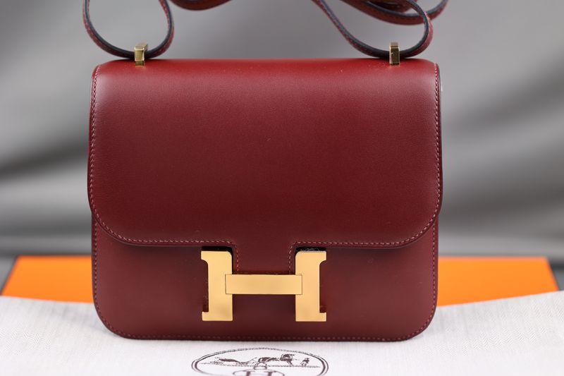 Hermès Constance 18 Rouge H Monsieur