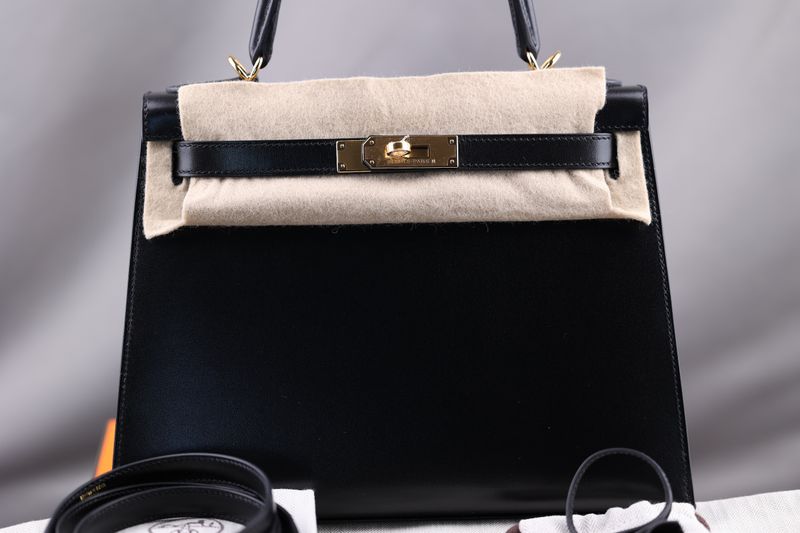 Hermès Kelly 28 Box Calf Black