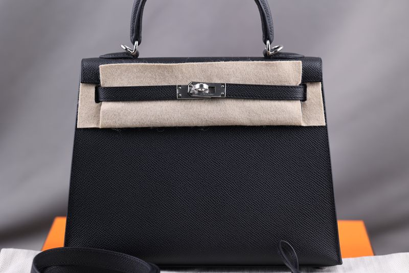 Hermès Kelly 25 Black Sellier Epsom