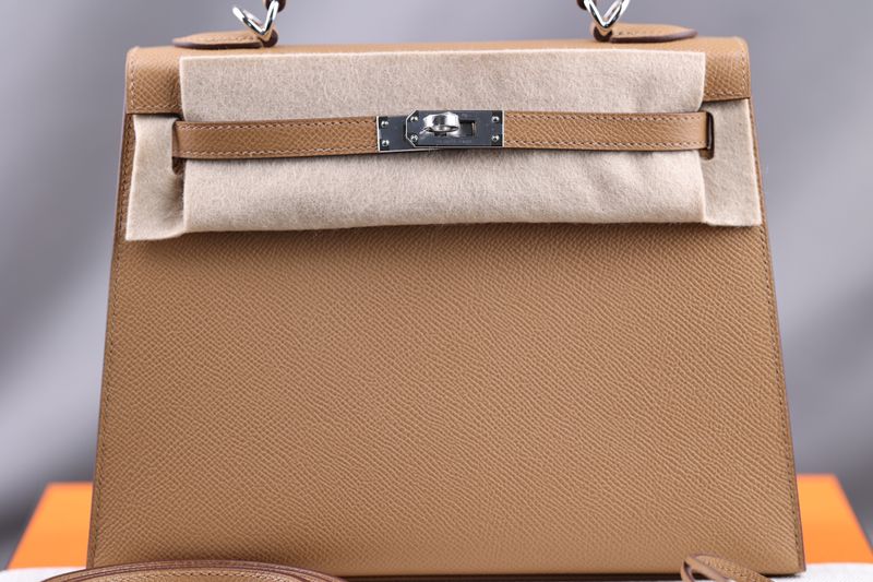 Hermès Kelly 25 Biscuit Sellier Epsom