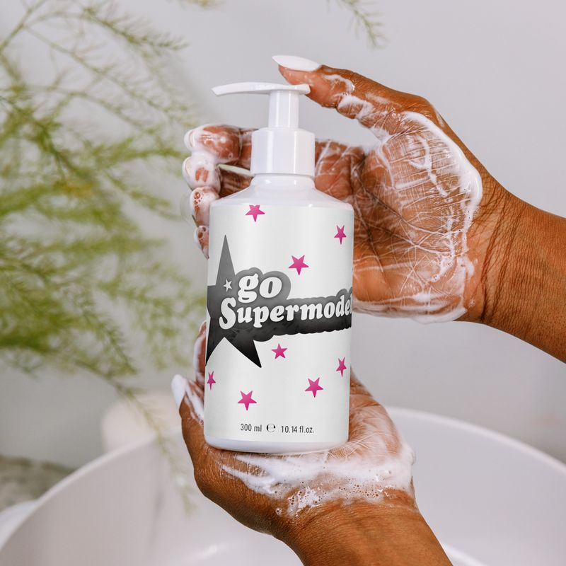 gSm logo Floral hand &amp; body wash
