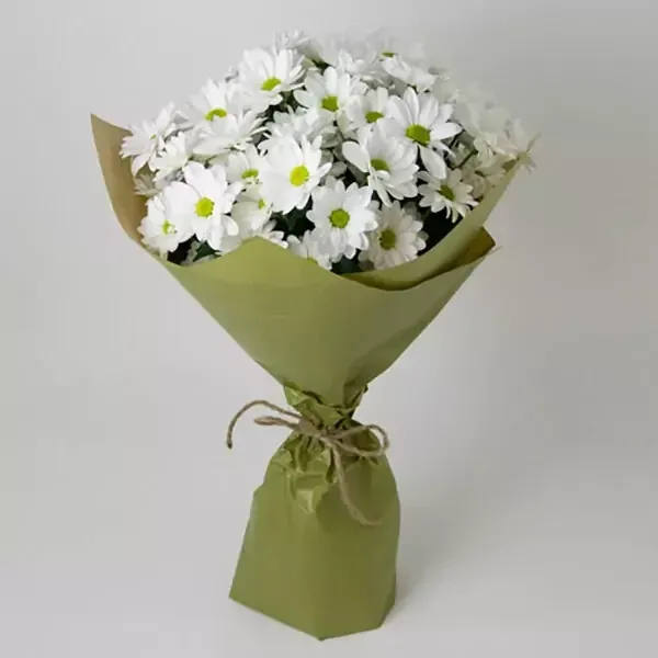 Bouquet of white chrysanthemums