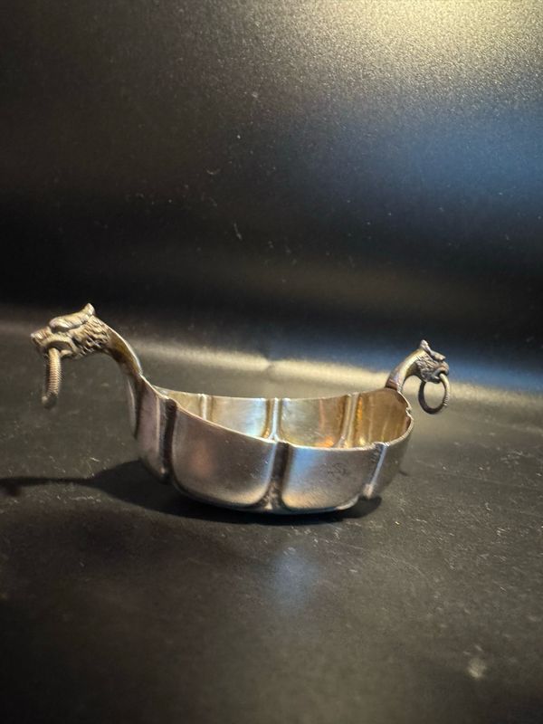 Art Deco Nordische Wikinger Langschiff Salzschale aus massivem Silber & Gold vergoldet Marius Hammer 20,4g