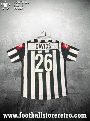 JUVENTUS FC 01/02 home - LOTTO