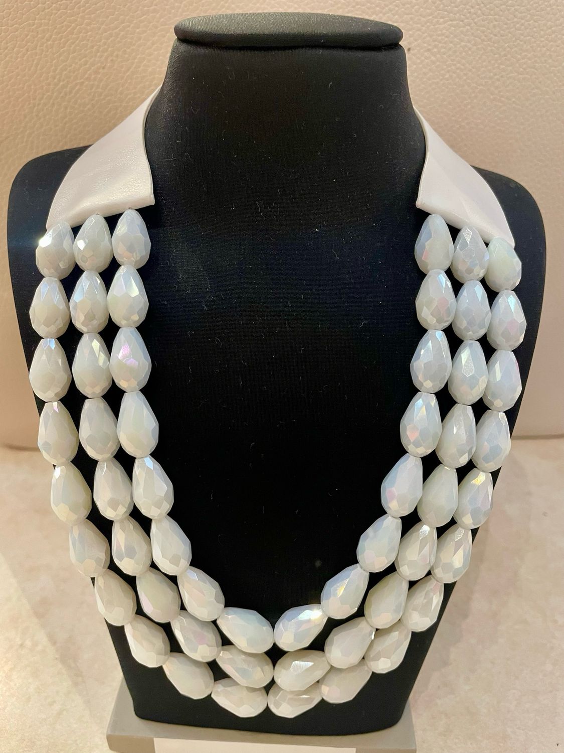 The Beaded Collar Necklace