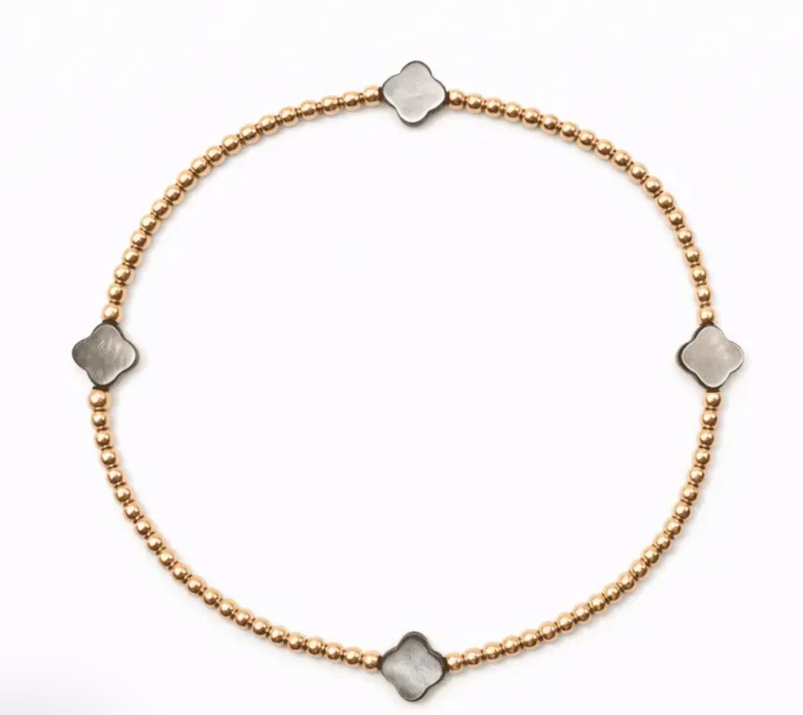 The Lucky Clover Bracelet Black Mother Of Pearl The Lucky Clover Bracelet Black Mother Of Pearl