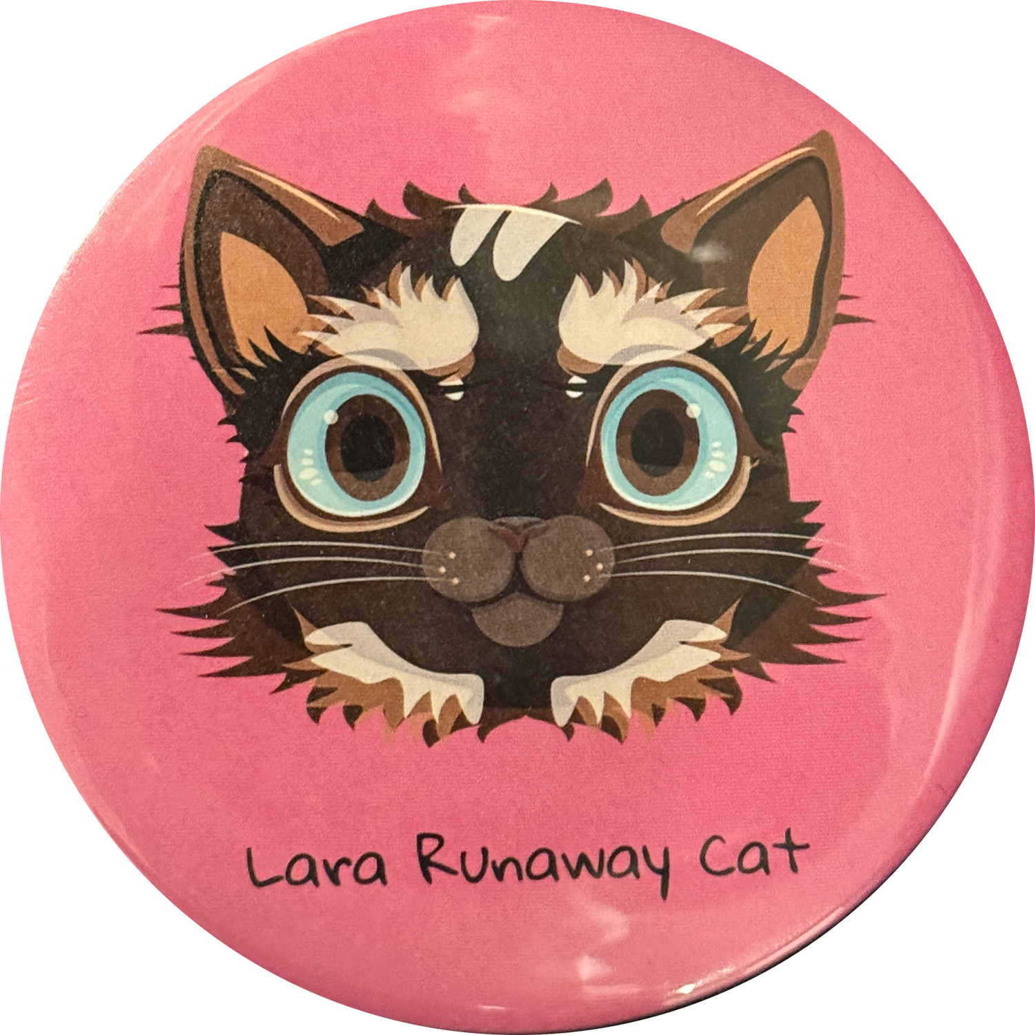 Lara Runaway Cat Button