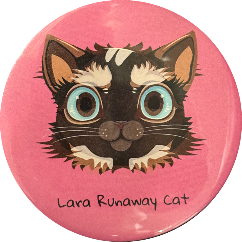 Lara Runaway Cat Button