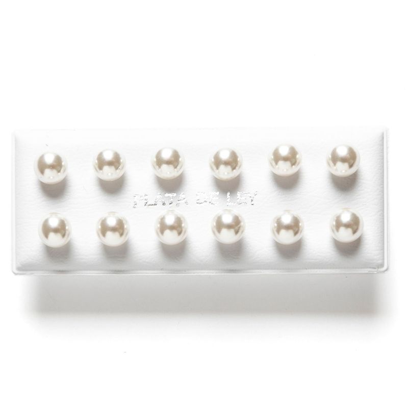Pendientes en plata de ley y perla Redonda Nacarada,Color Blanco. (6 mm)
