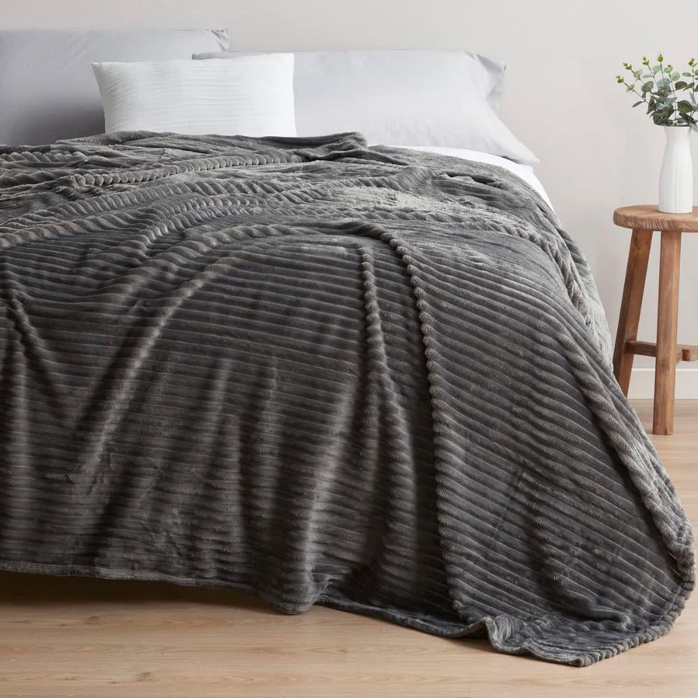 Clara Clark  King Size Double Fill Comforte Navy Gray cmfrevcck_nvygry