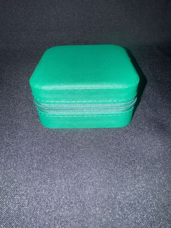 Compact Travel Jewelry Organizer