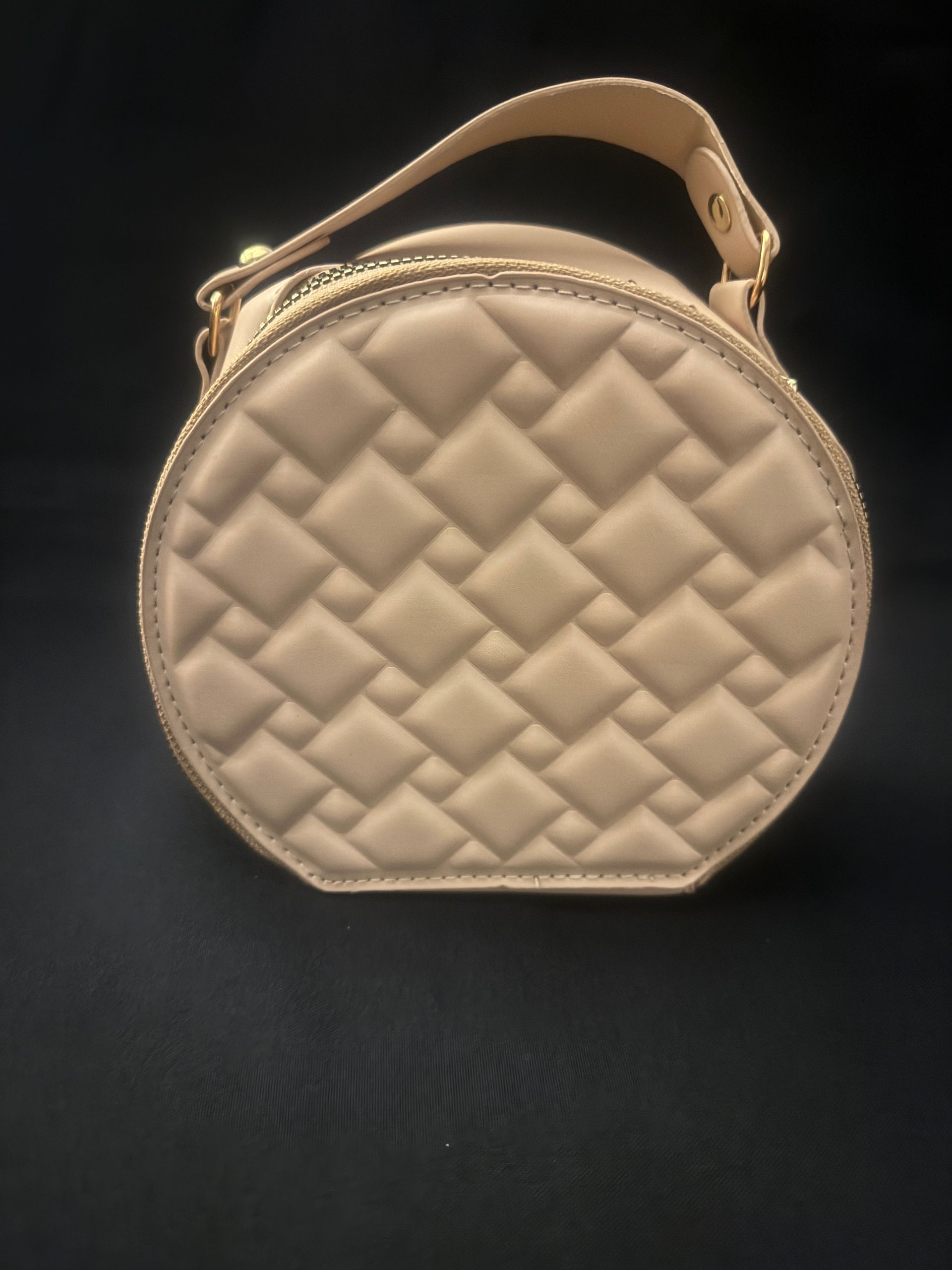 Chic Woven Round Crossbody Bag