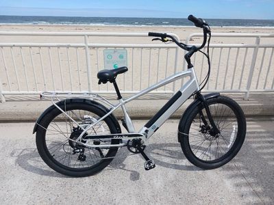 Haro Shoreliner Men’s Electric Bikes