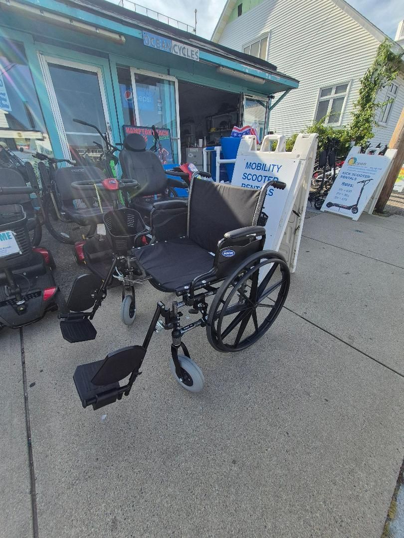 Medline Tracer Heavy Duty Wheelchair