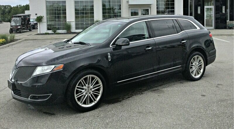 Kananaskis, Alberta to Calgary or Calgary Airport YYC (Flat Rate Transfer) - 3 Passenger Luxury Black Sedan