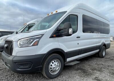 Canmore, Alberta to Calgary or Calgary Airport YYC (Flat Rate Transfer) - 13 Passenger Executive Shuttle Bus