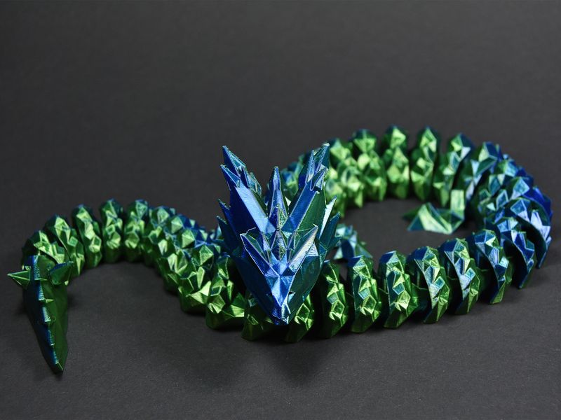 Kristall-Drache