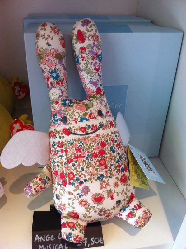 doudou musical TROUSSELIER