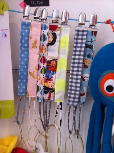 porte tétine JOURDEVIOLETTE colori au choix