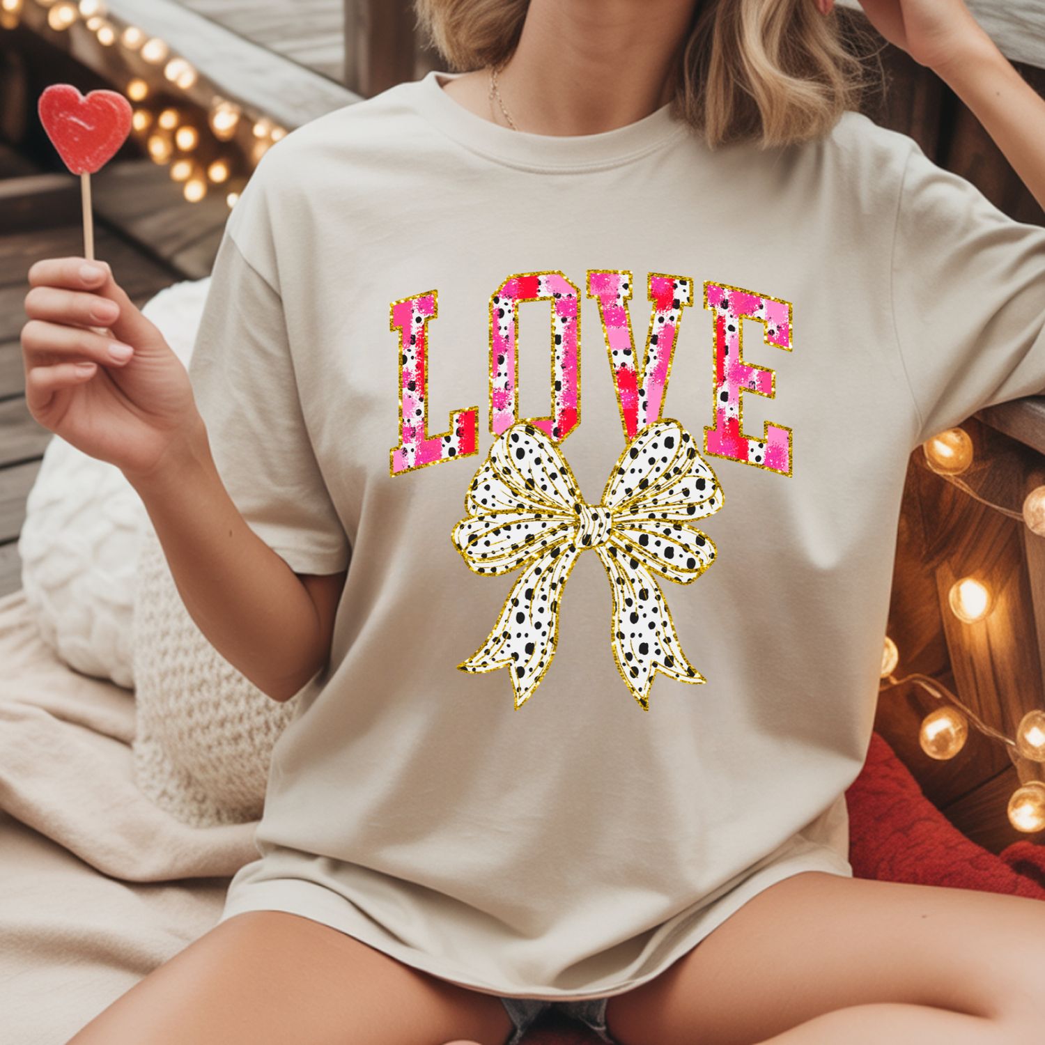 BRUSHSTROKE LOVE BOW