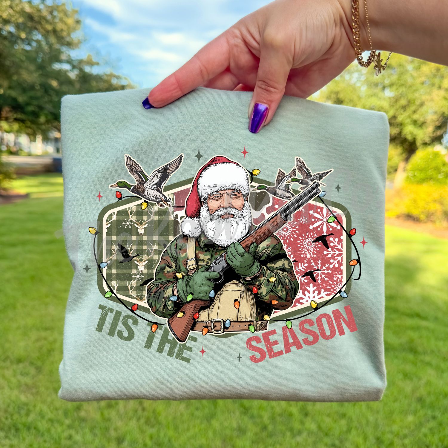 TIS THE SEASON HUNTING SANTA