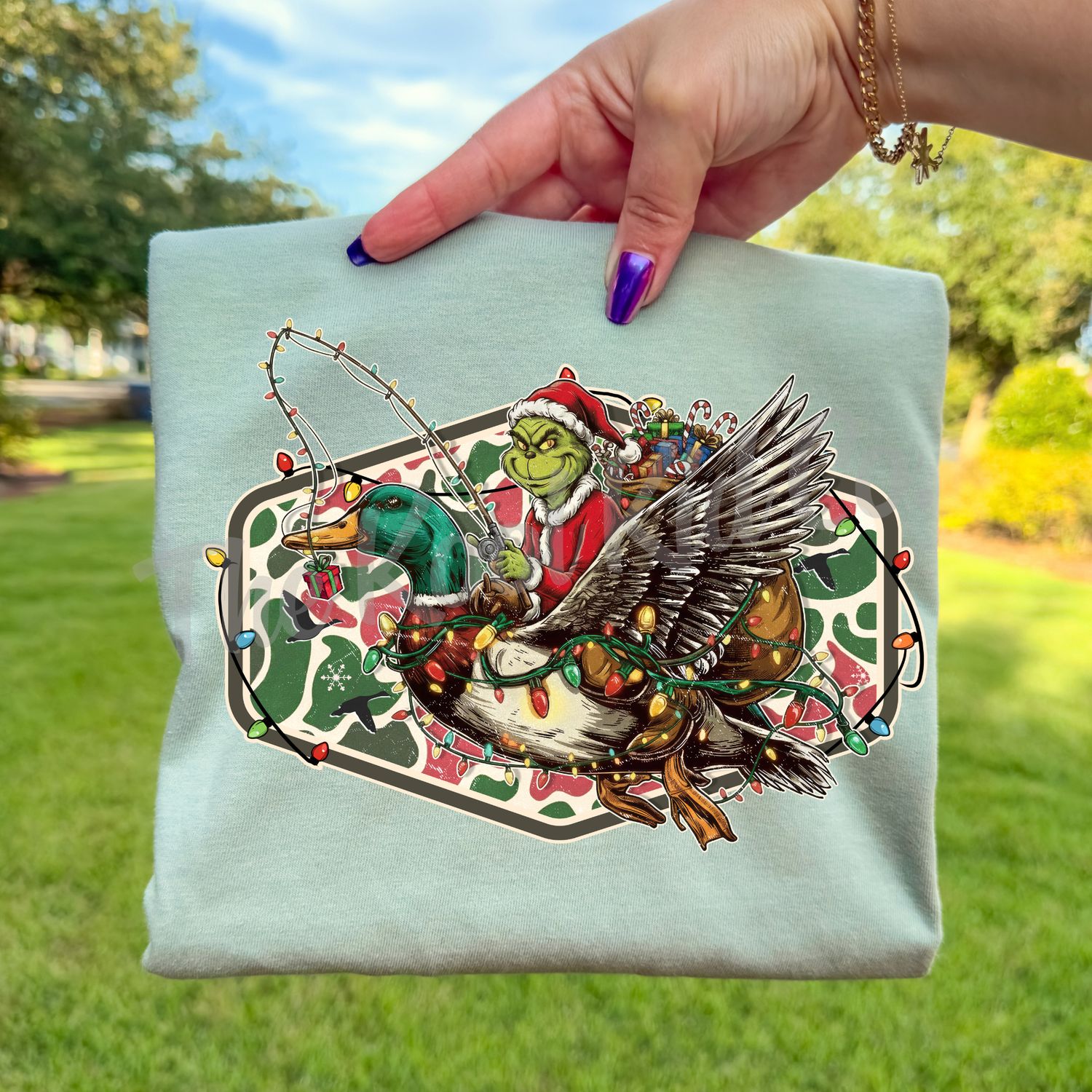 CAMO GRINCH WITH DUCK