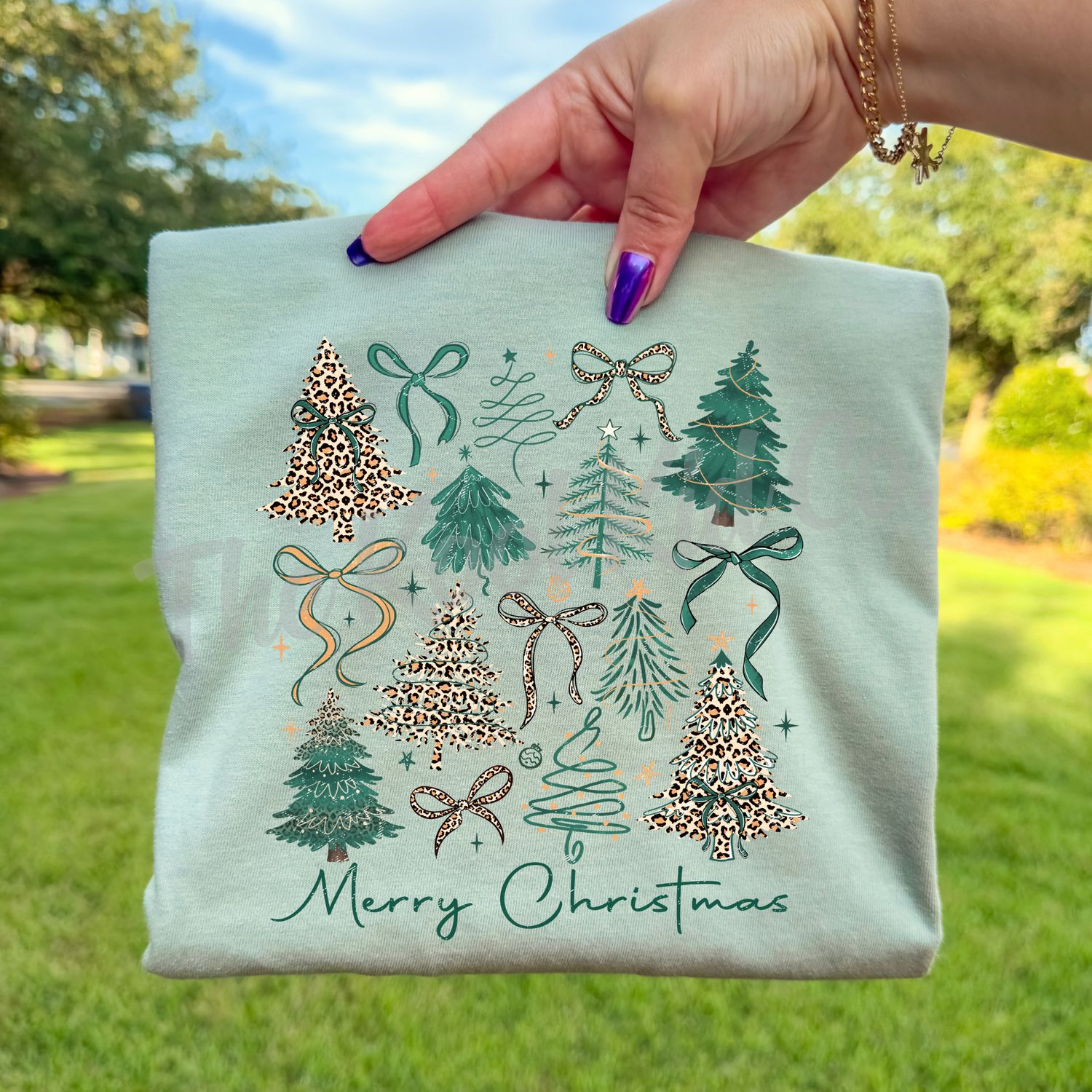 CHRISTMAS BOWS AND TREES