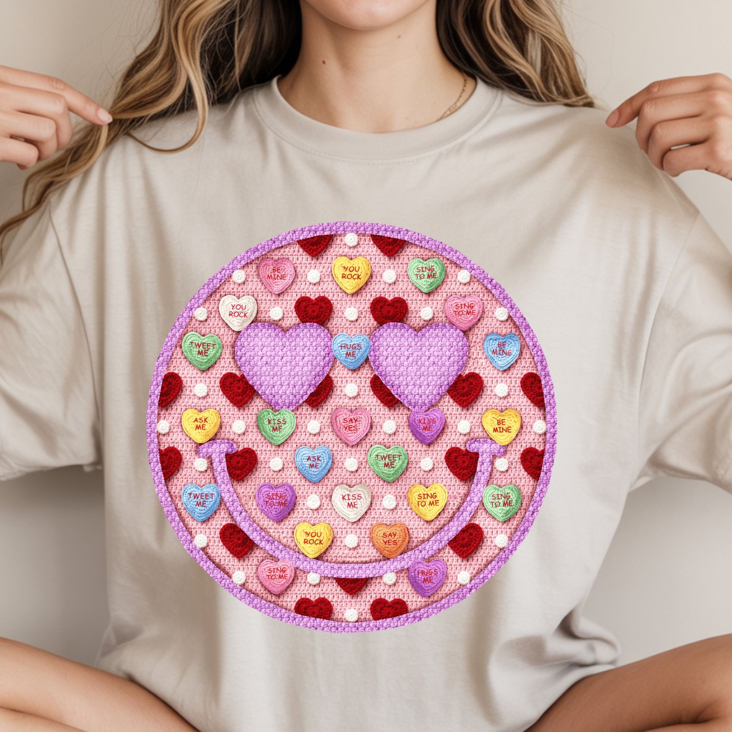 YARN CONVERSATION HEARTS SMILEY