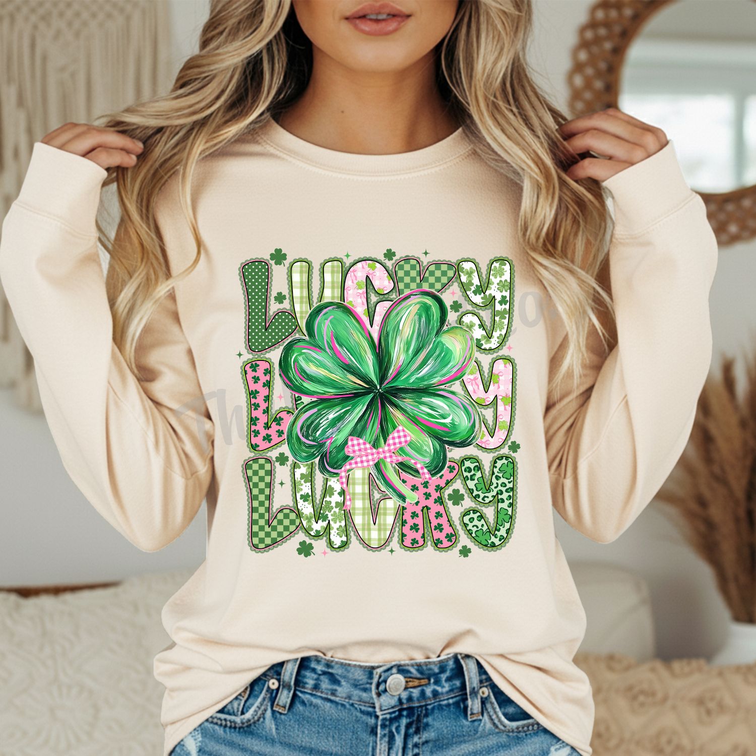 STACKED LUCKY CLOVER