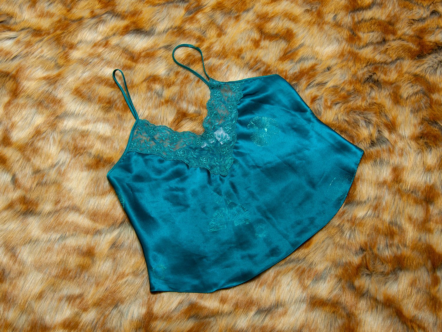 WEARS- Hand printed spore print Green cami top L