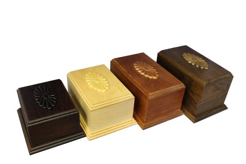 Medallion Series Urns
