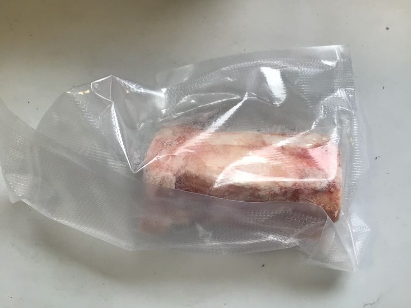Raw Beef Femur Bone w/ Marrow Medium/Large