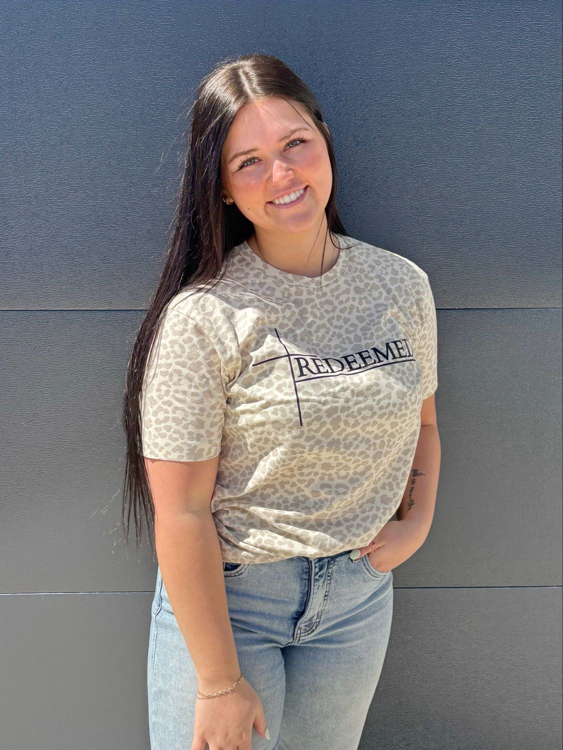 Leopard Brand Tee - Neutral/Black