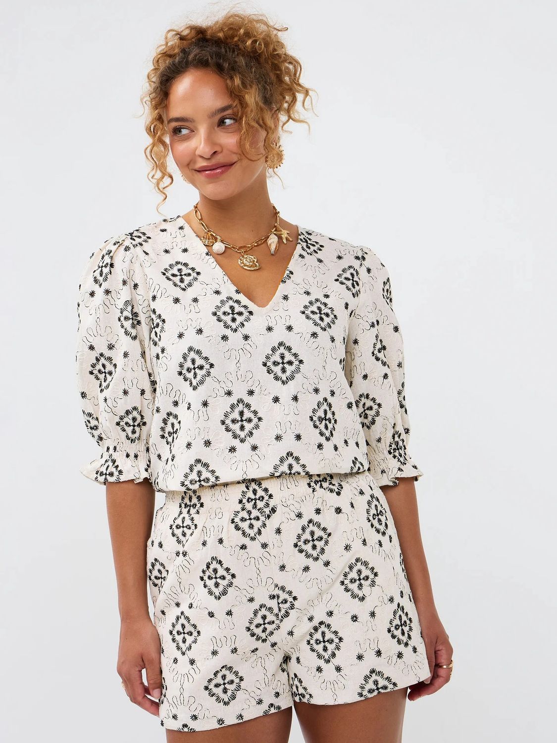Top Minthe - ecru/black