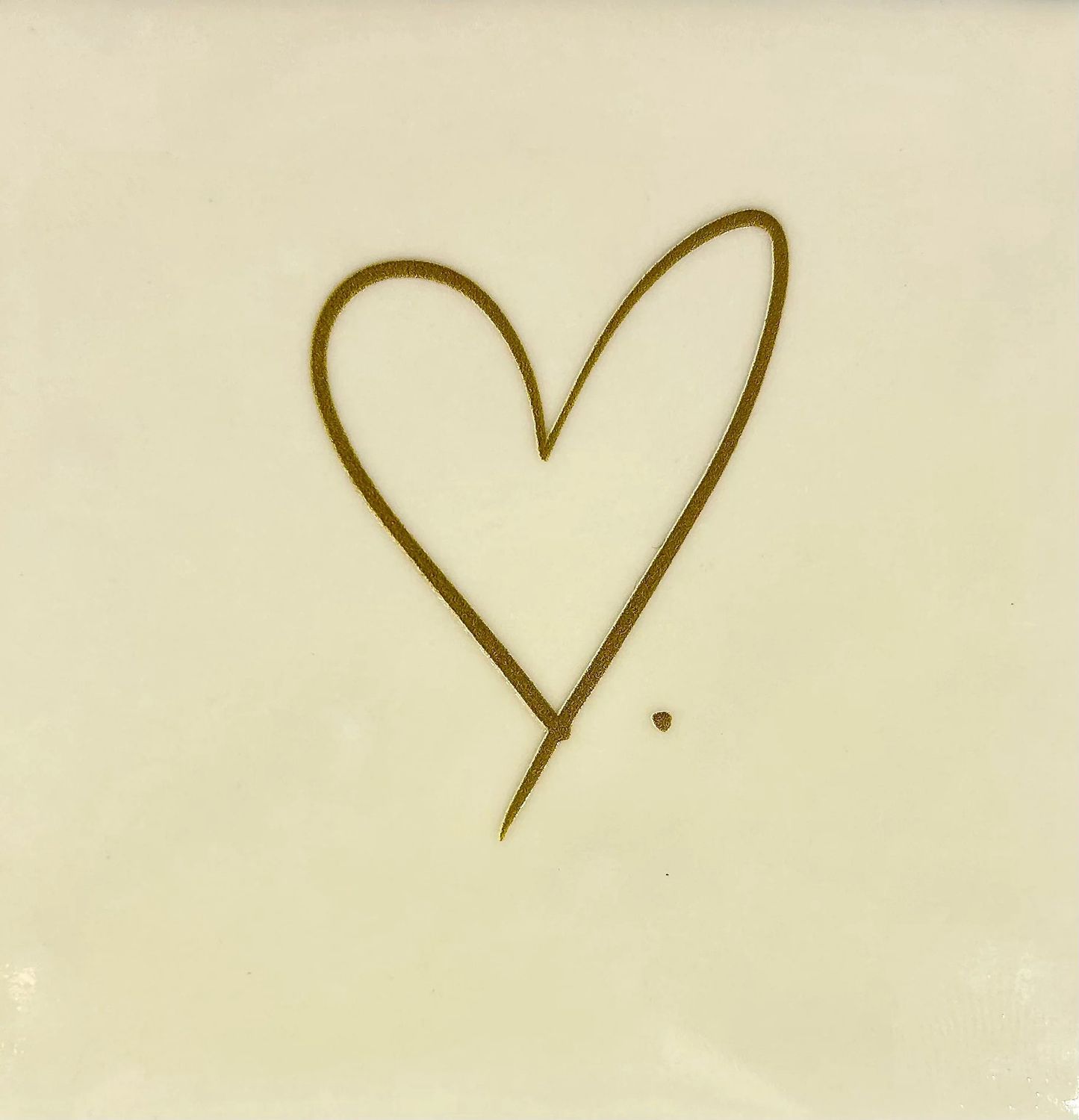 Tegel - &#39;Hartje minimalistisch&#39; creme/goud