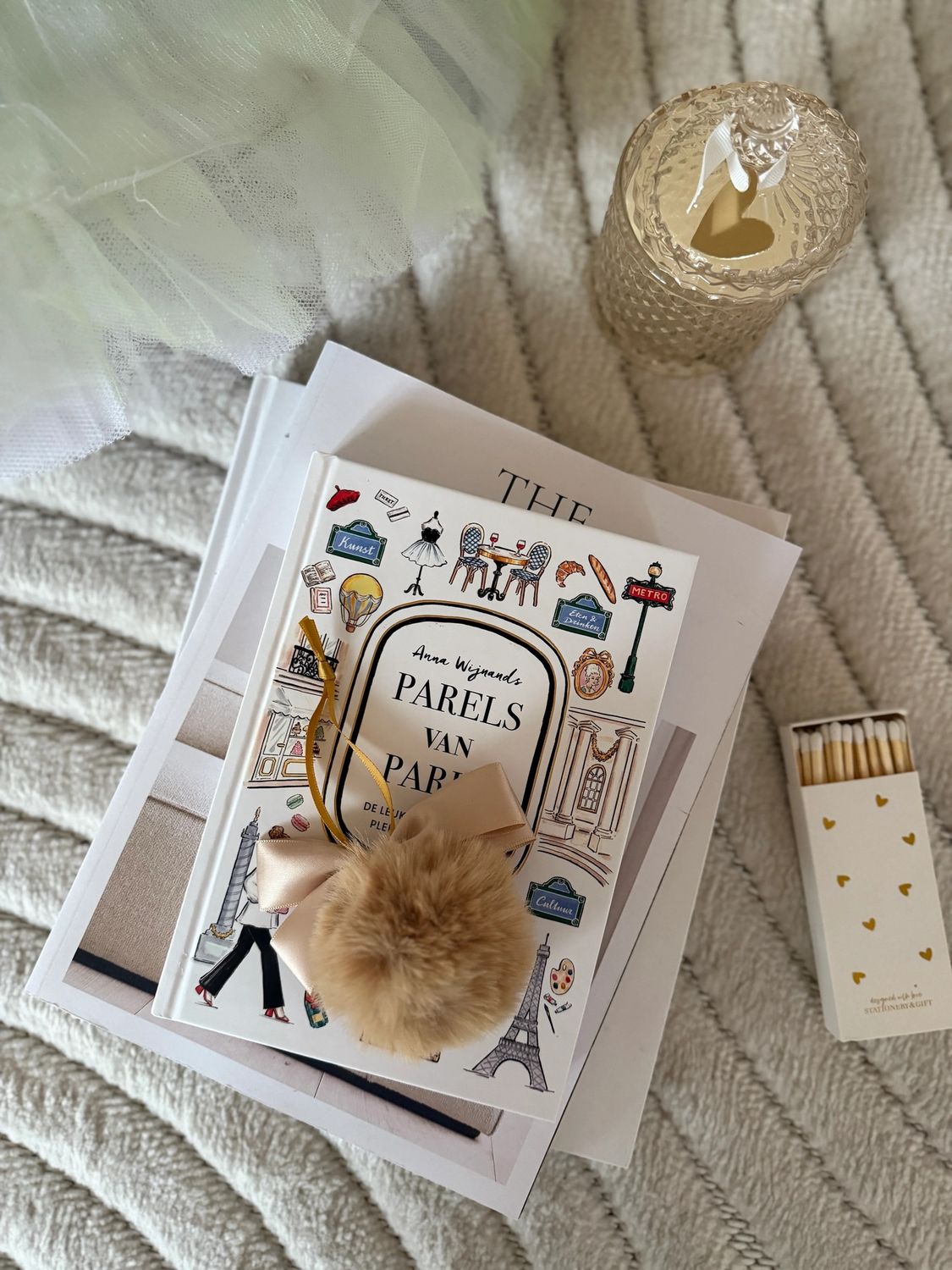 Sleutelhanger | Fluffy Bal &amp; Strik Beige