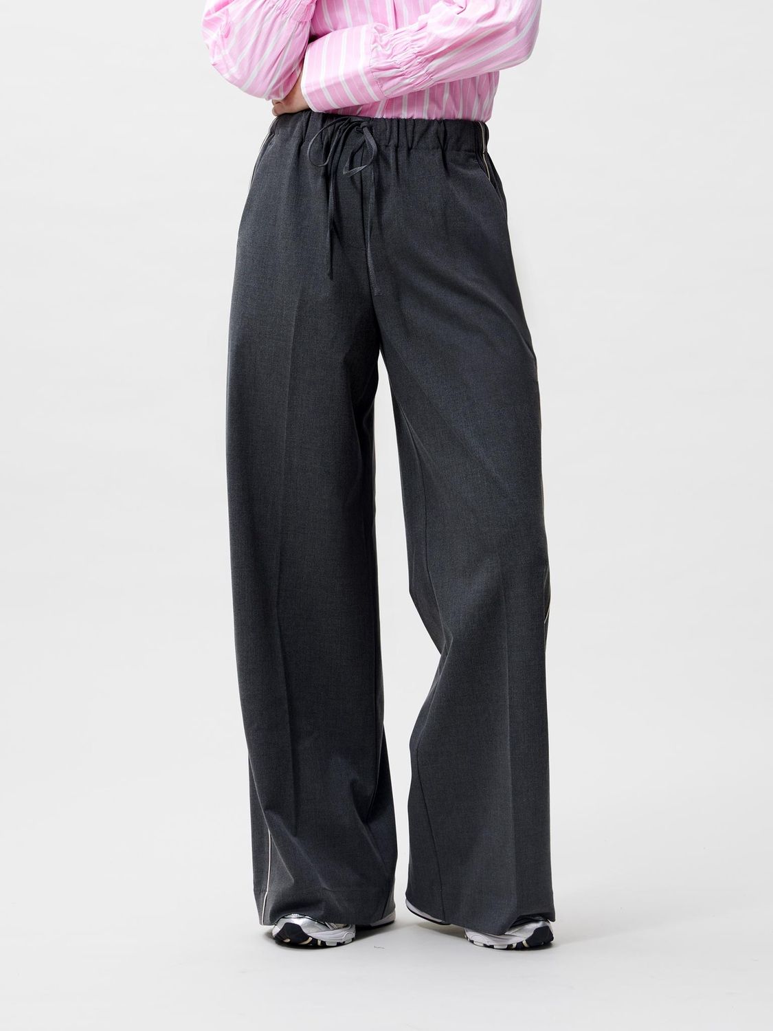 Jogger trousers with piping - Dark Grey Melange