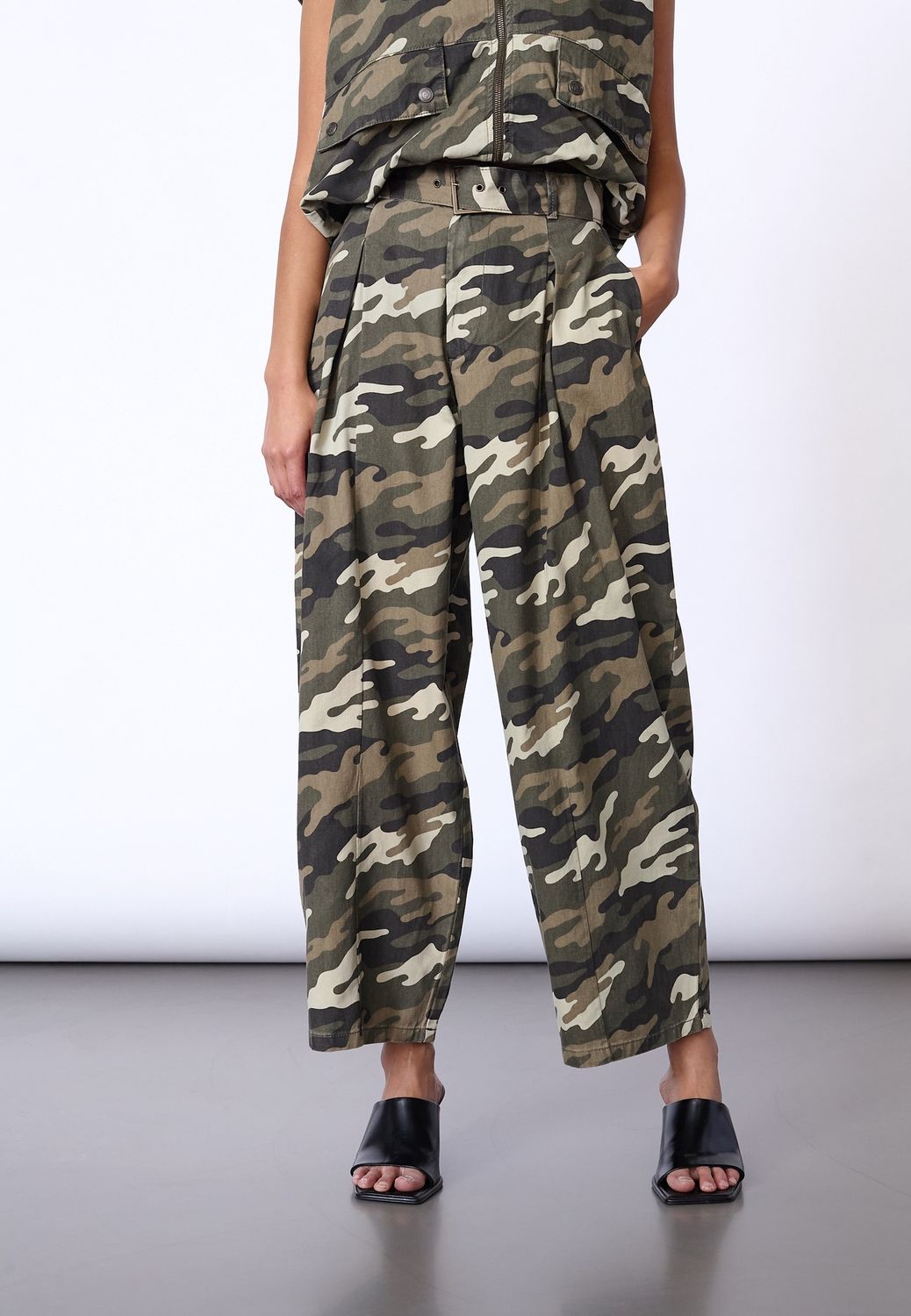 Barrel pants Gaki - camouflage