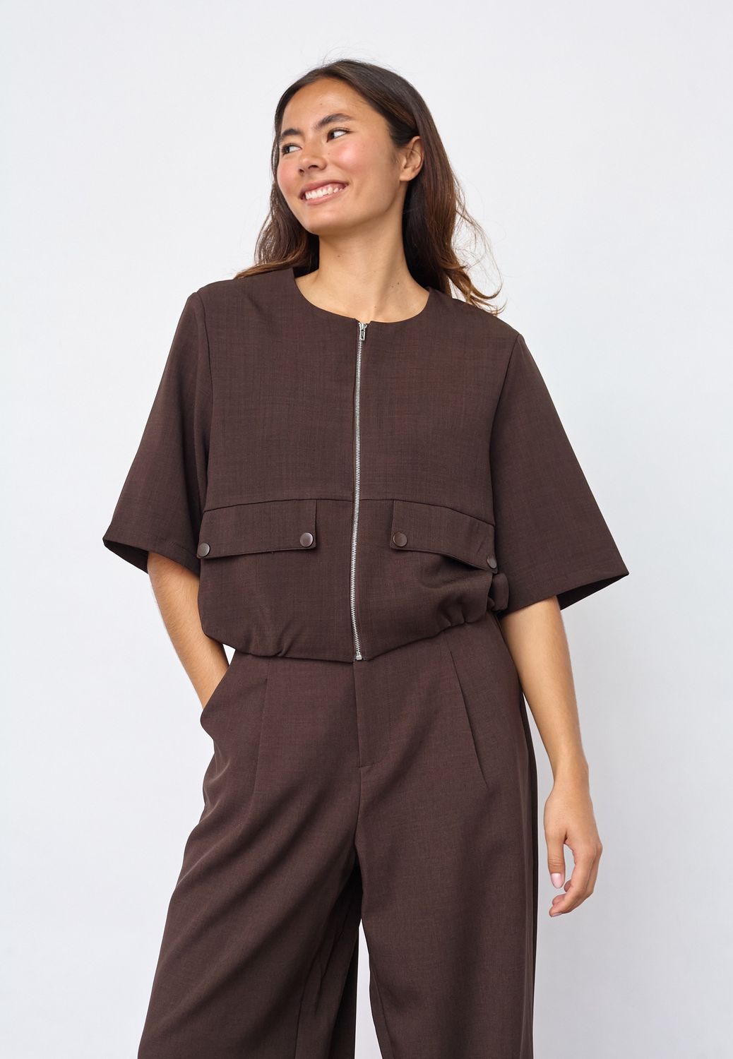 Jacket Garwin korte mouw - dark chocolate