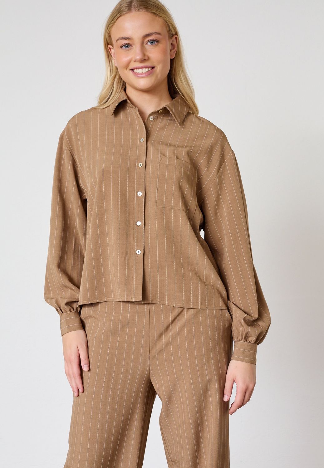 Blouse Verina -hazelnut pinestripe