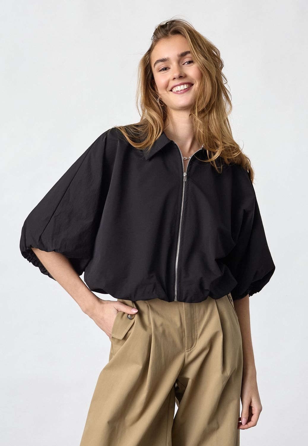 Bombertop / jacket Nelly - zwart