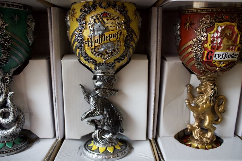 Harry Potter Hufflepuff Crest Collectible Sculpted Goblet