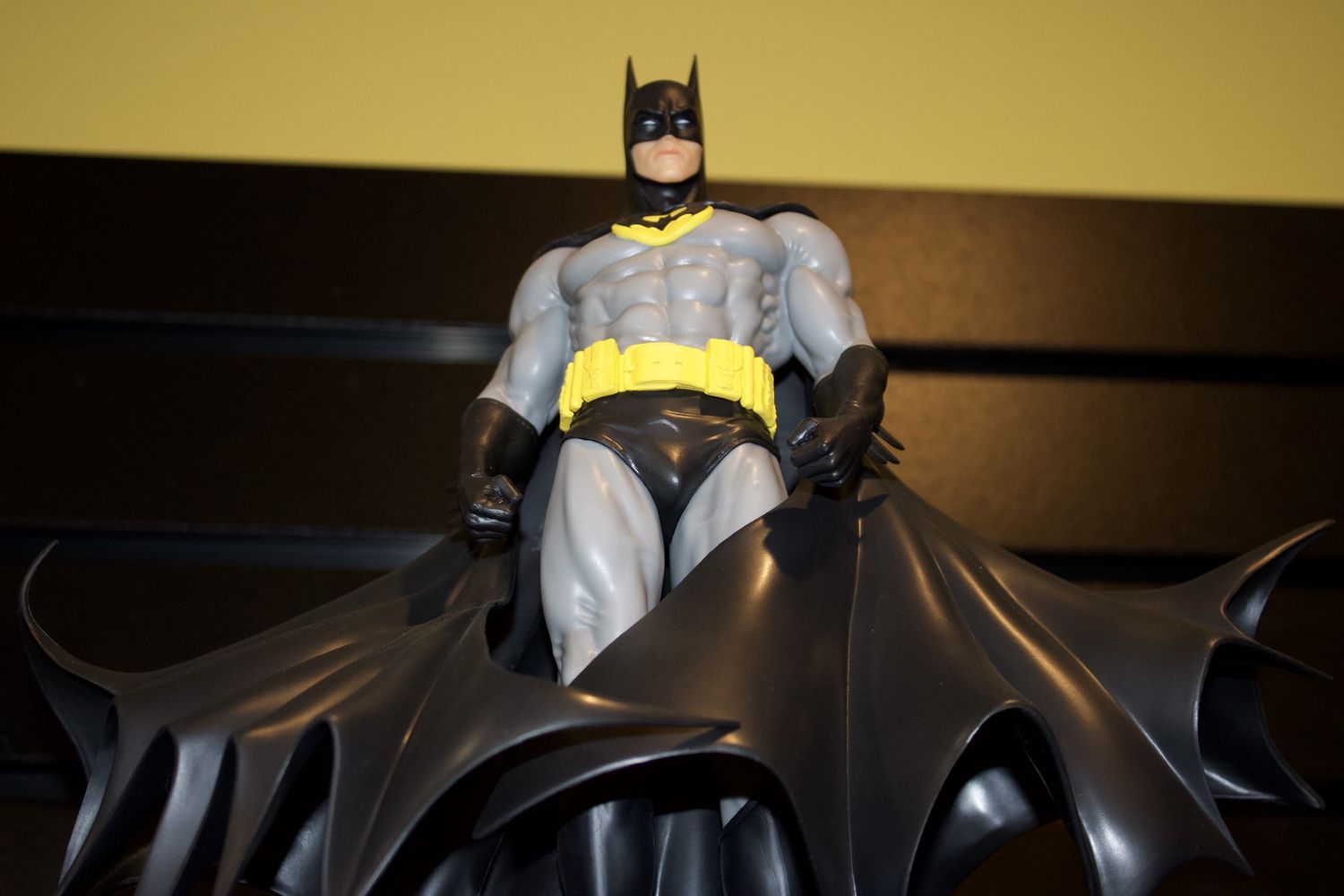 Batman DC Heroes Black And Grey Limited Edition 1/8th Statue