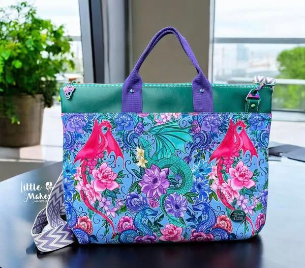 Laptop Crossbody Bag-Floral pastel dragons
