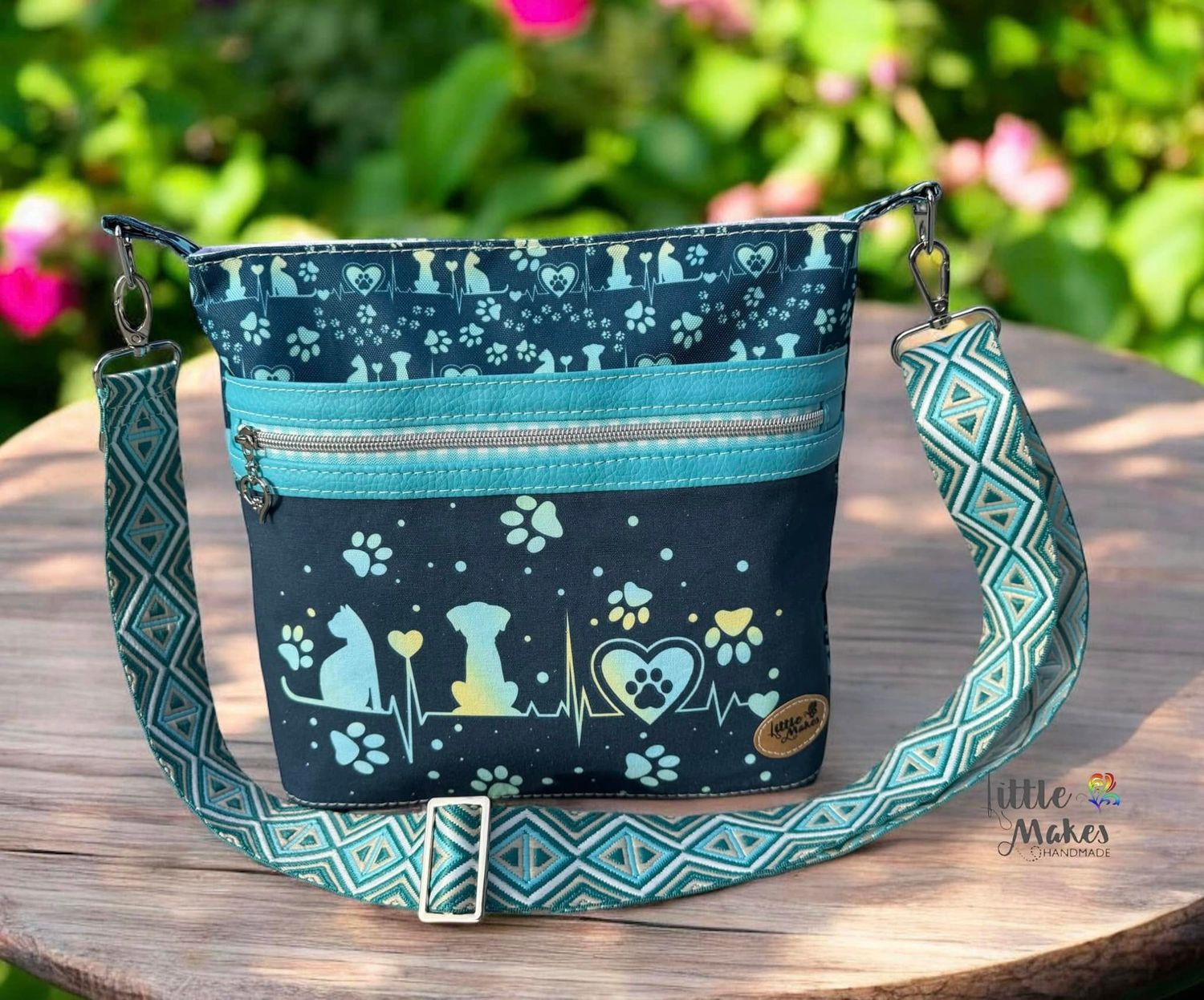 Animal love crossbody