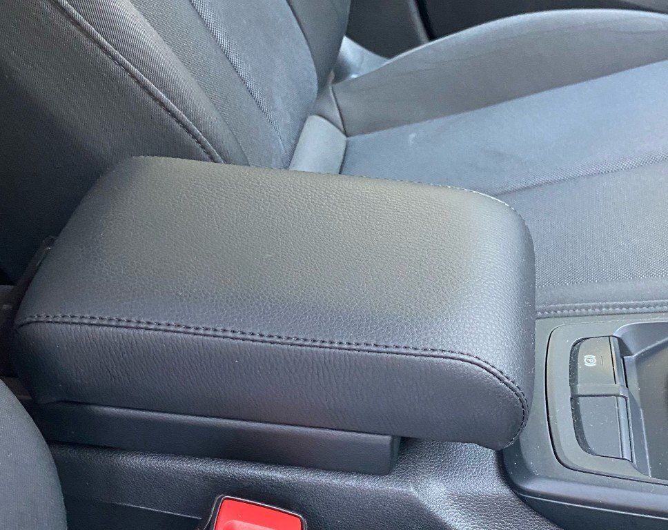 Adjustable Armrest for Audi Q2 - mittearmlehne